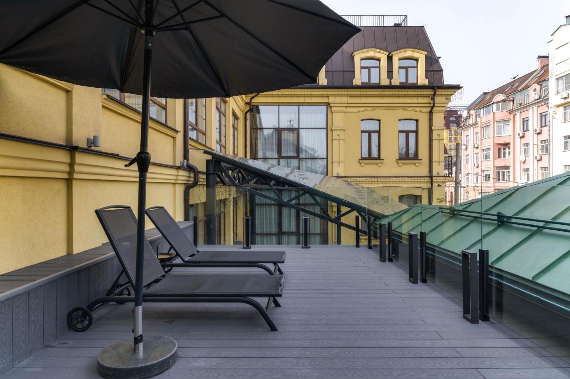 Bursa Hotel Kyiv Exterior foto